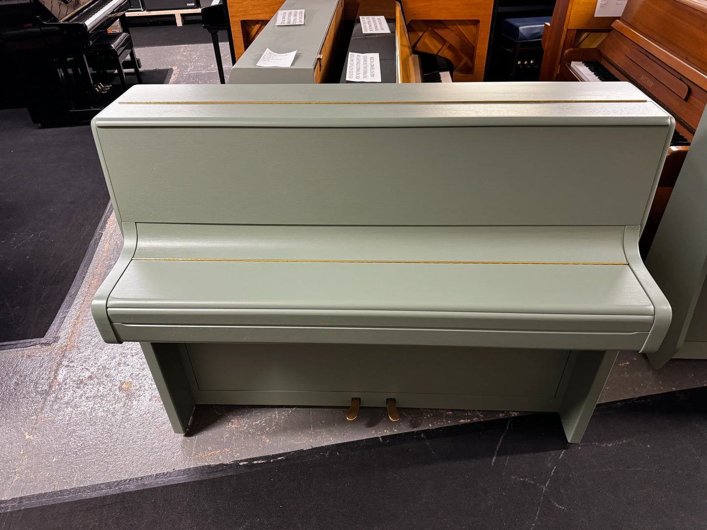 Welmar Upright Piano in a green finish