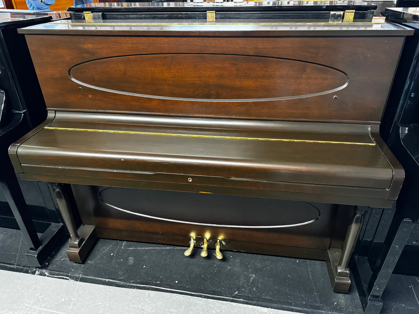 Samick Upright Piano in Mahogany