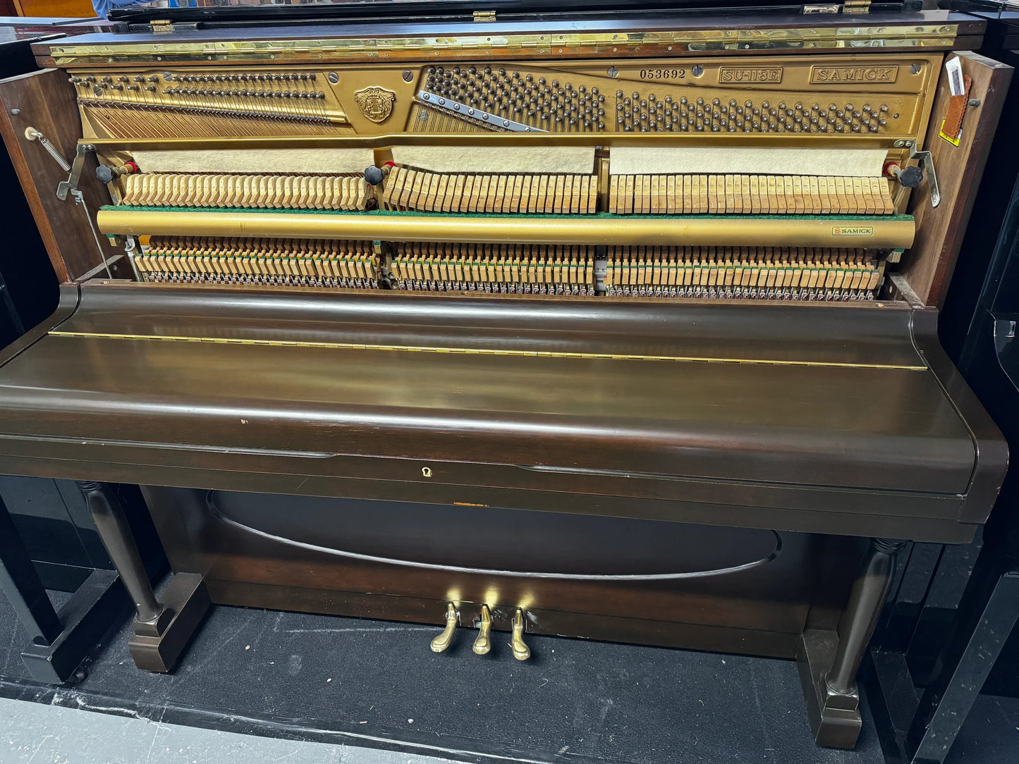 Samick Upright Piano in Mahogany