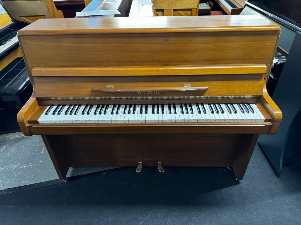 Welmer upright piano