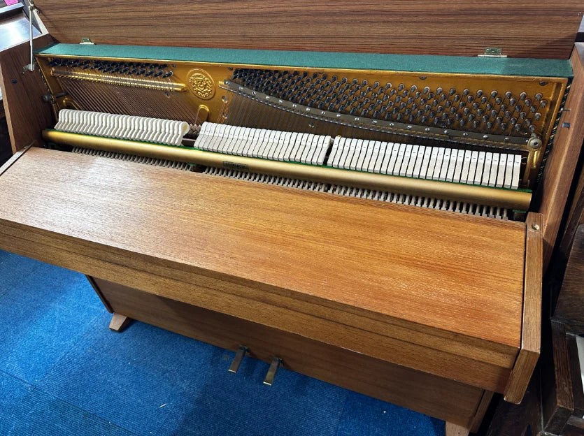 Zender upright piano seven octave